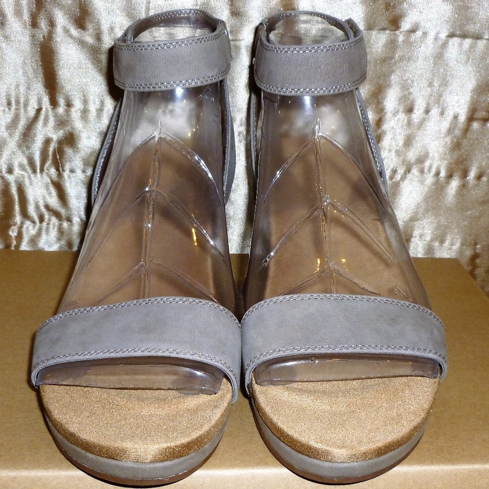 NWT Lucky Brand Taupe Wedges w/Velcro Straps